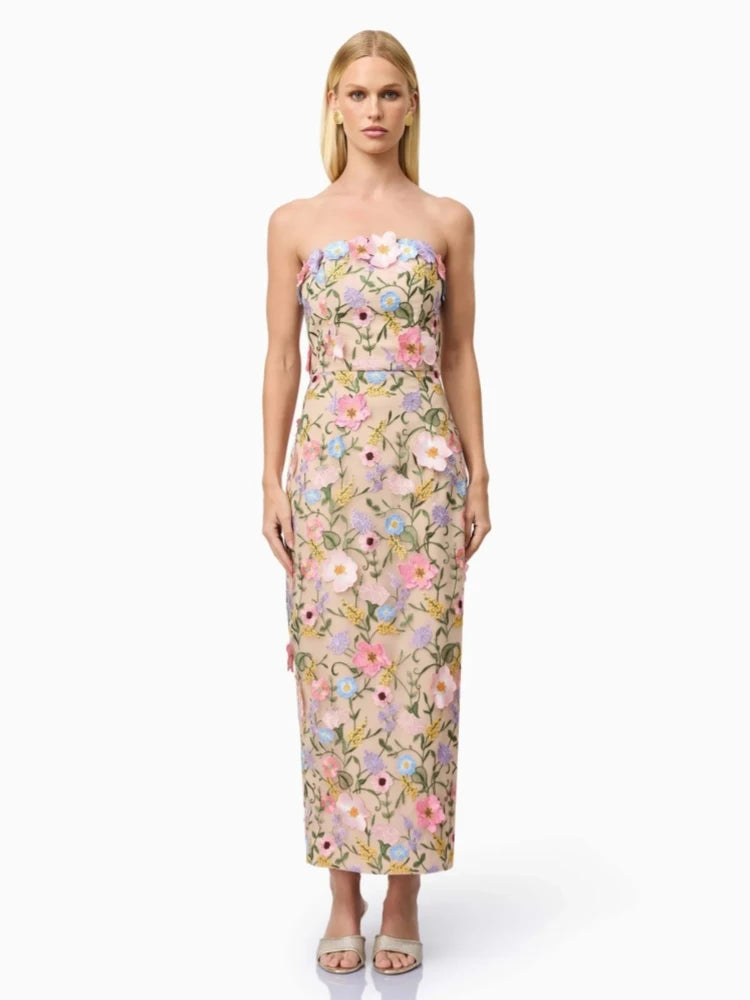 Trend4us Elegant 3D Rose Appliqué Halter Midi Dress