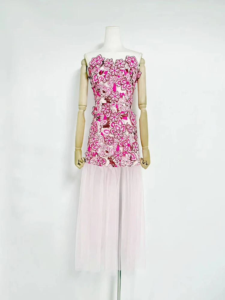 Trend4us Luxe 3D Floral Embroidered Strapless Illusion Evening Dress-Pink